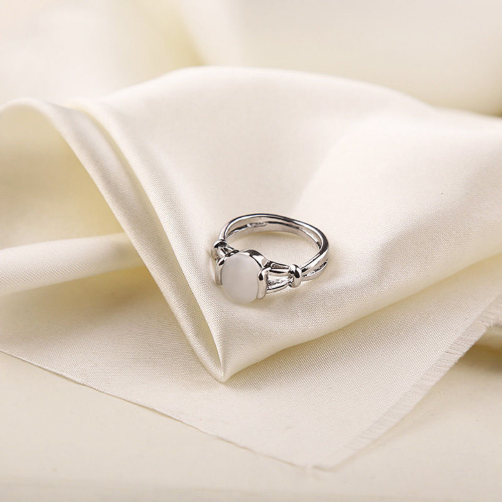 Twilight Bella's Classical Band Moonstone Ring - Picture 3 of 6